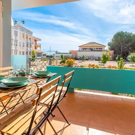 Sunny Golden 1bdr W & Pool Access Included *